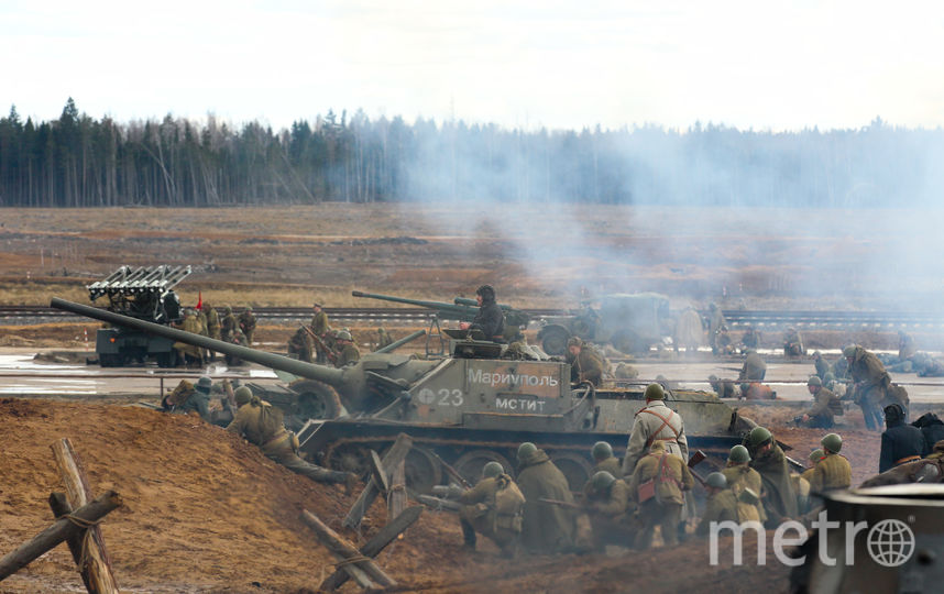 Под Москвой снова взяли штурмом Рейхстаг. Фото Василий Кузьмичёнок., "Metro"