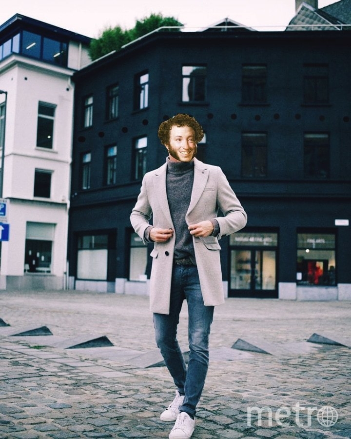 У Александра Сергеевича Пушкина теперь тоже есть аккаунт в Сети. Фото предоставил Карен Багдасарян, "Metro"