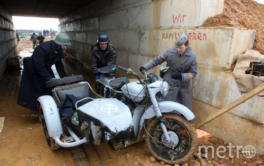Под Москвой снова взяли штурмом Рейхстаг. Фото Василий Кузьмичёнок., "Metro"