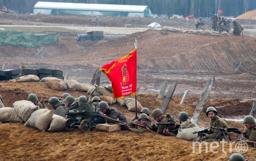 Под Москвой снова взяли штурмом Рейхстаг. Фото Василий Кузьмичёнок., "Metro"
