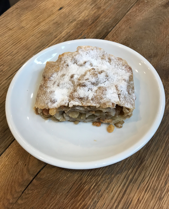 Штрудель. Фото Индира Шестакова, "Metro"