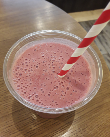 Смузи Coco Pink. Фото Мария Позина, "Metro"