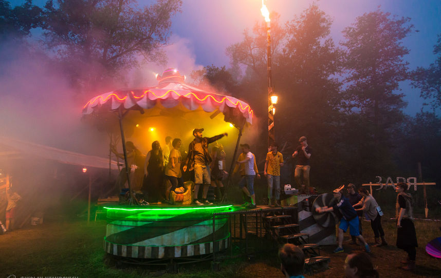 Ржавая карусель из Москвы удивит гостей фестиваля Burning Man в США