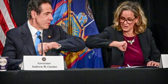 Удар локтём.