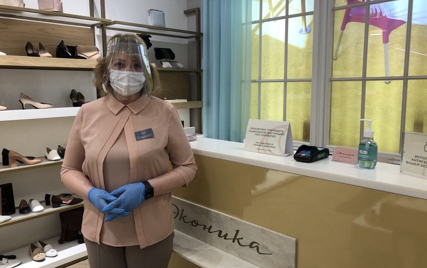 В Москве открылись парки, службы быта и непродовольственные магазины. Фото Мария Беленькая