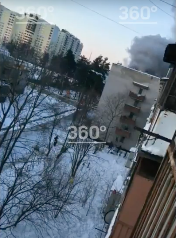 Пожар произошёл в подмосковном Раменском, жильцы выпрыгивали из окон