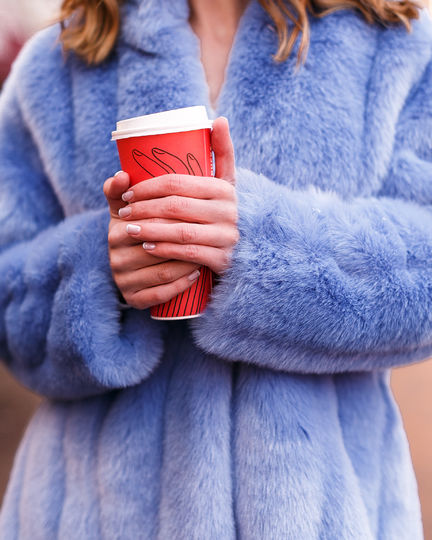 Шубка от @revalu_official. Фото Предоставлено брендом.