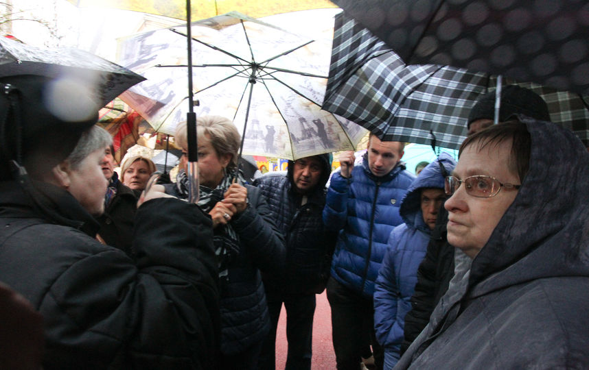 Собрание жителей на Русаковской улице. Фото Василий Кузьмичёнок