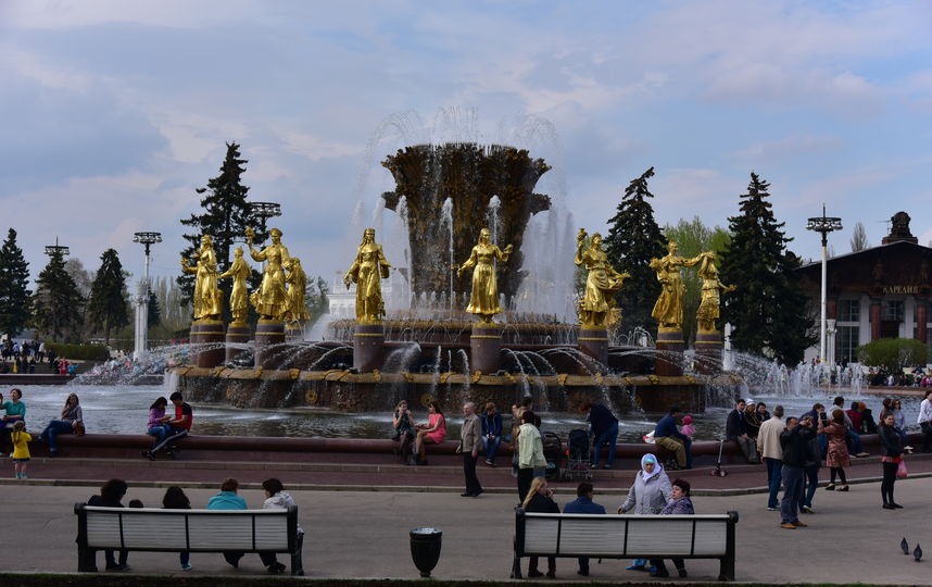 Сезон фонтанов в Москве завершился