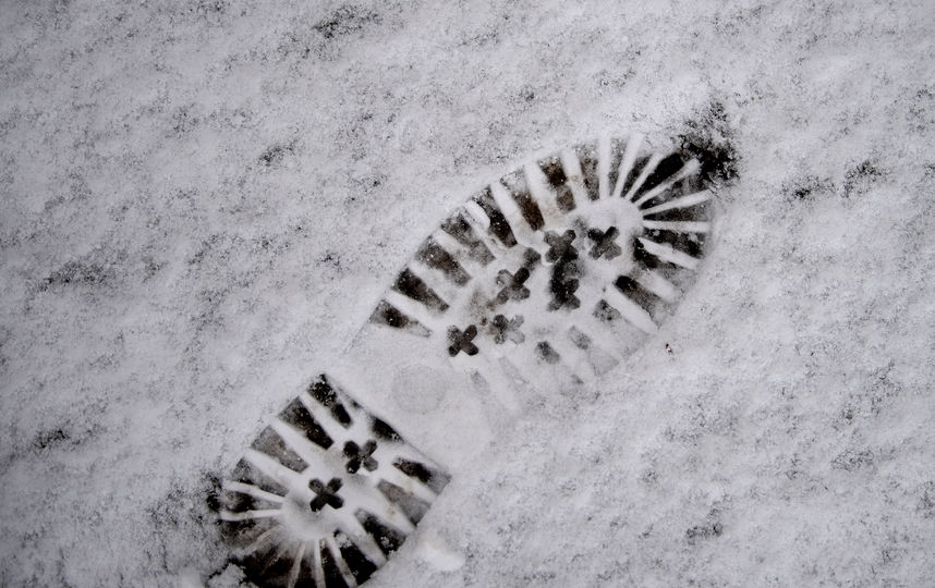 Шипованные насадки и антискользящие накладки: как усовершенствовать зимнюю  обувь