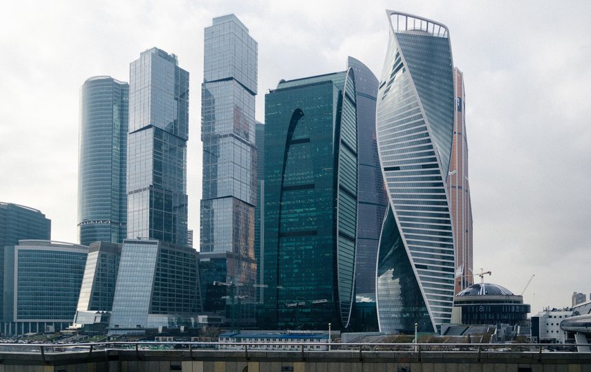 Синоптики предупредили об аномально низком давлении в Москве
