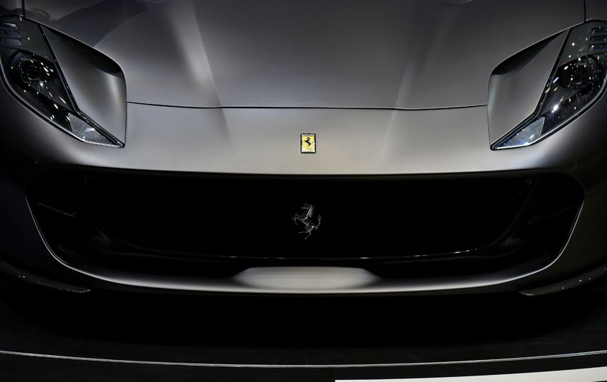 СМИ: Сын Кадышевой попал в ДТП на своём Ferrari за 30 млн