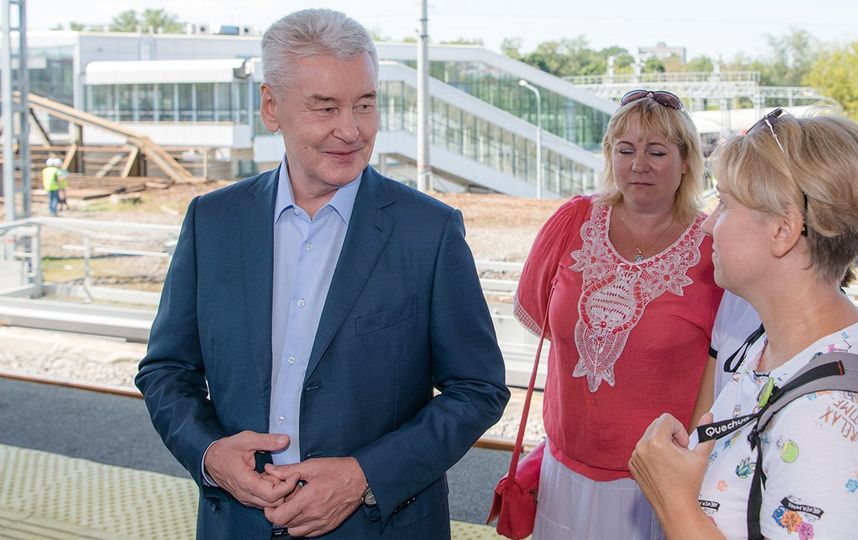 Собянин открыл новую железнодорожную платформу "Окружная" в Москве