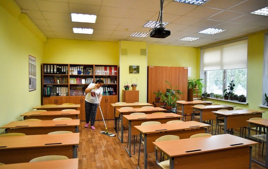 Собянин: Школьные каникулы продлят для сокращения заболеваемости