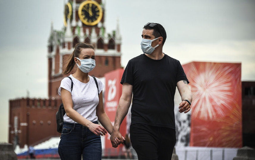 Собянин заявил, что до середины июля в Москве будут сохраняться ограничения из-за коронавируса