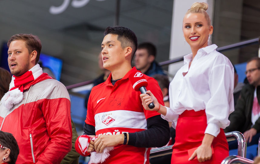 Юлия Ушакова – любимица болельщиков "Спартака". Фото ХК "Спартак" | spartak.ru