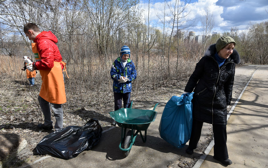 Стало известно, когда в Москве в этом году пройдут общегородские субботники