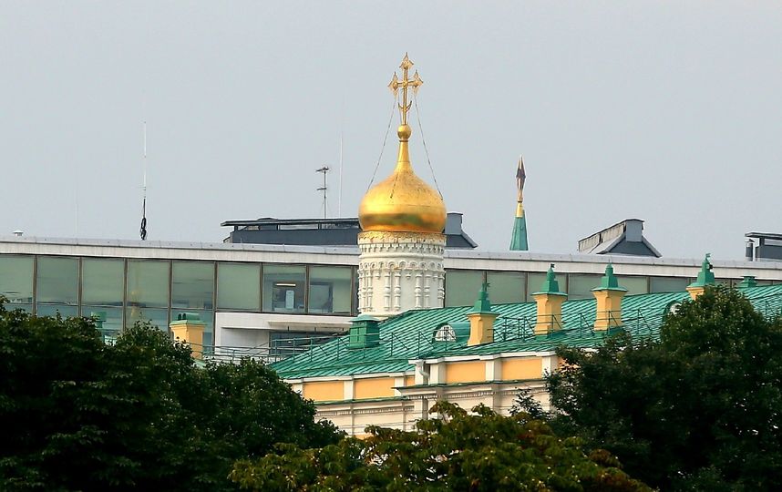 Церковь Рождества Богородицы на Сенях. Попасть в неё не так просто, как в собор-конкурент: строение входит в состав резиденции главы государства. Фото Василий Кузьмичёнок