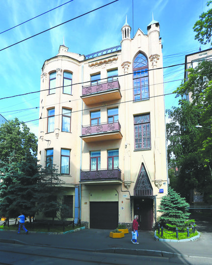 Сейчас дом Фролова – жилой, на каждом этаже – по одной квартире. Фото Василий Кузьмичёнок