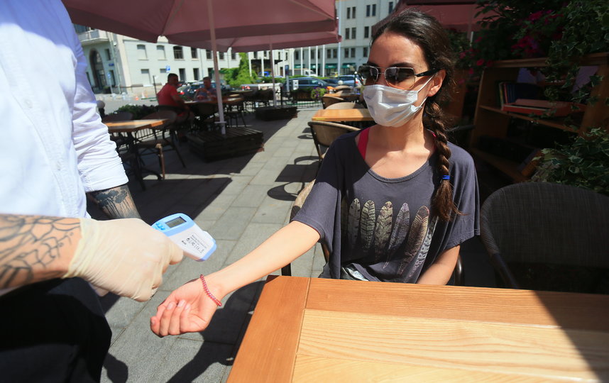 Рестораны открыли летние веранды в Москве. Фото Василий Кузьмичёнок