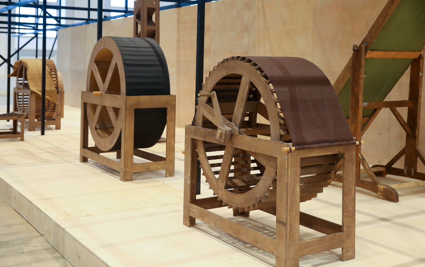 Выставка "Здесь и сейчас" открылась в столичном Манеже. Фото Василий Кузьмичёнок