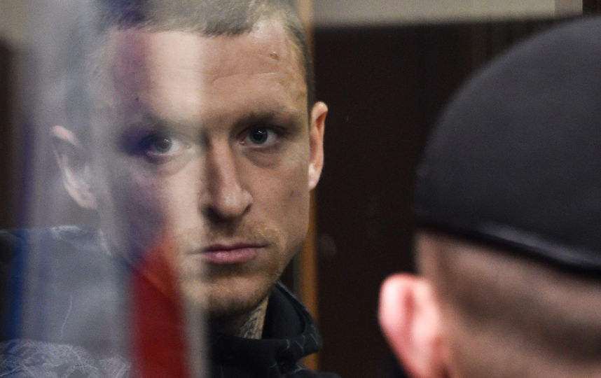 Суд оставил футболиста Павла Мамаева под стражей
