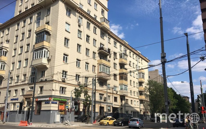 Пока группа борцов со звуковыми сигналами светофоров включает в себя десять человек, все они жители дома 8/12 на Лесной улице. Фото Зинаида Мишина, "Metro"