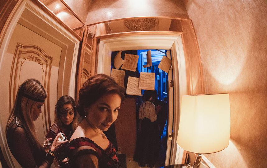 Пять тысяч гостей и сотни актёров заняли семиэтажную гостиницу: там оживили затонувший "Титаник". Фото AfterHalloween, Предоставлено организаторами