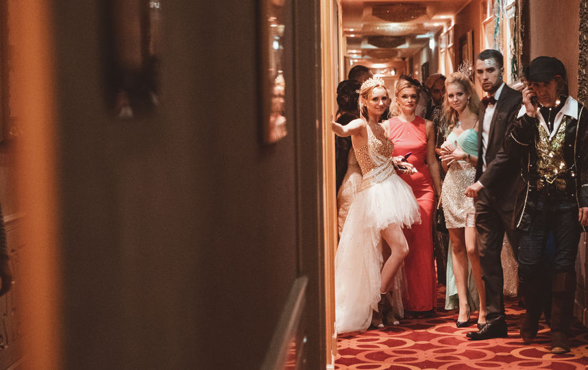 Пять тысяч гостей и сотни актёров заняли семиэтажную гостиницу: там оживили затонувший "Титаник". Фото AfterHalloween, Предоставлено организаторами