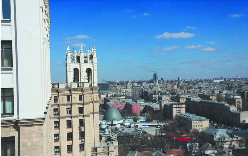 "Дом авиаторов" на Кудринской площади. Фото "Москино"