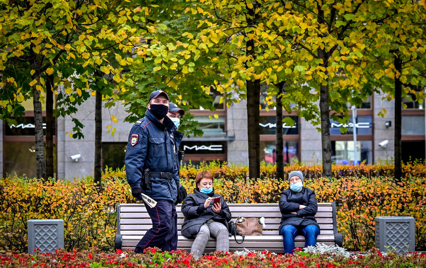 ТРЦ "Ереван Плаза" в Москве могут закрыть на 90 суток за нарушения антиковидных мер