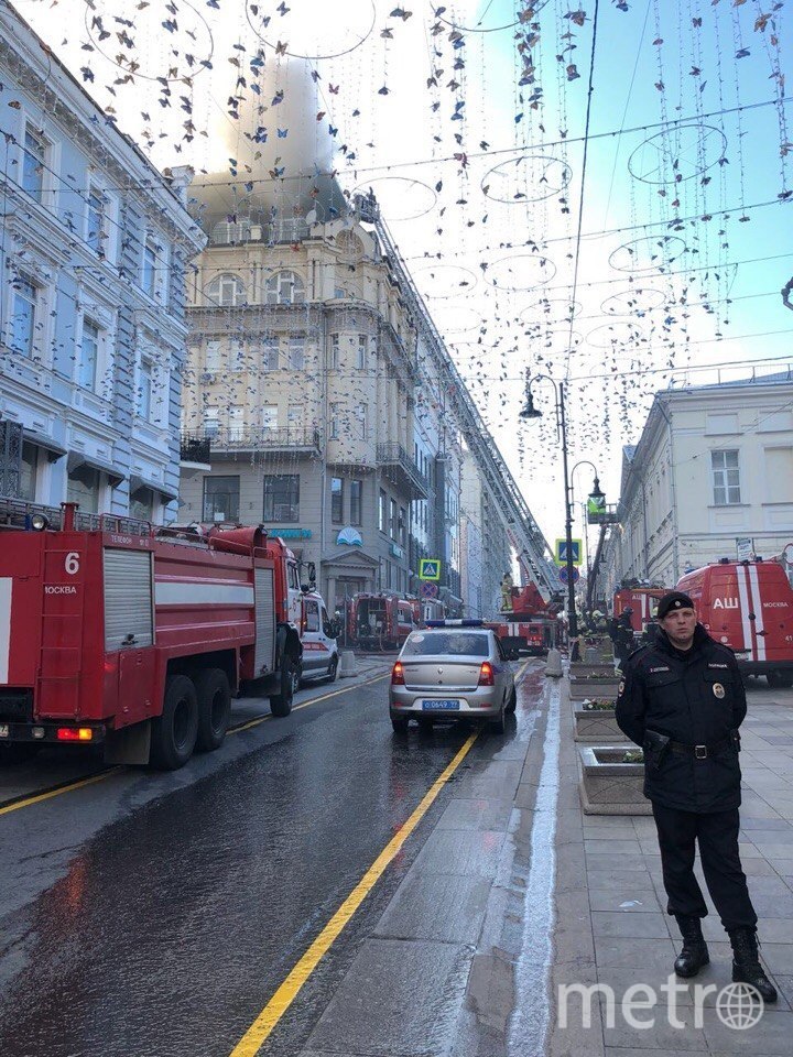 Пожар в центре Москвы. Фото Маргарита Лемешко, "Metro"