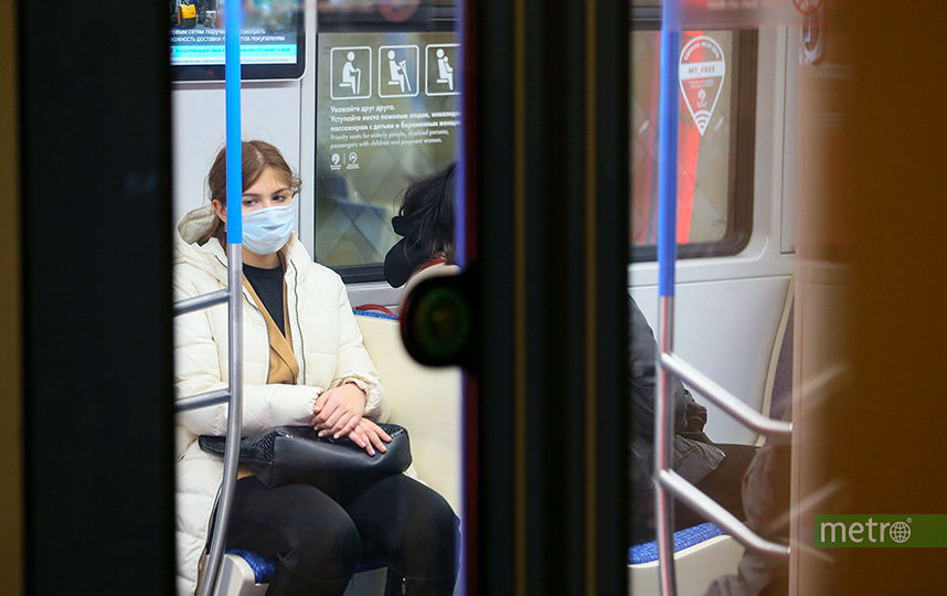 В Московском метрополитене за нарушение масочного режима оштрафовали 198 человек