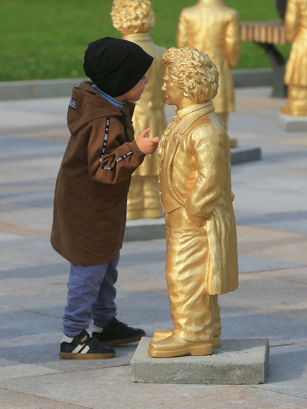 Экспонаты приехали в Москву из Германии. Фото Василий Кузьмичёнок
