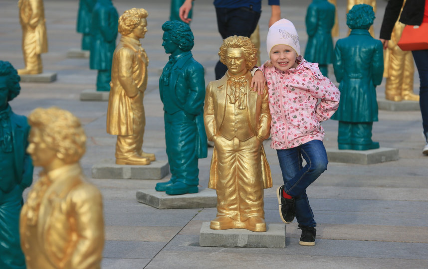 Экспонаты приехали в Москву из Германии. Фото Василий Кузьмичёнок
