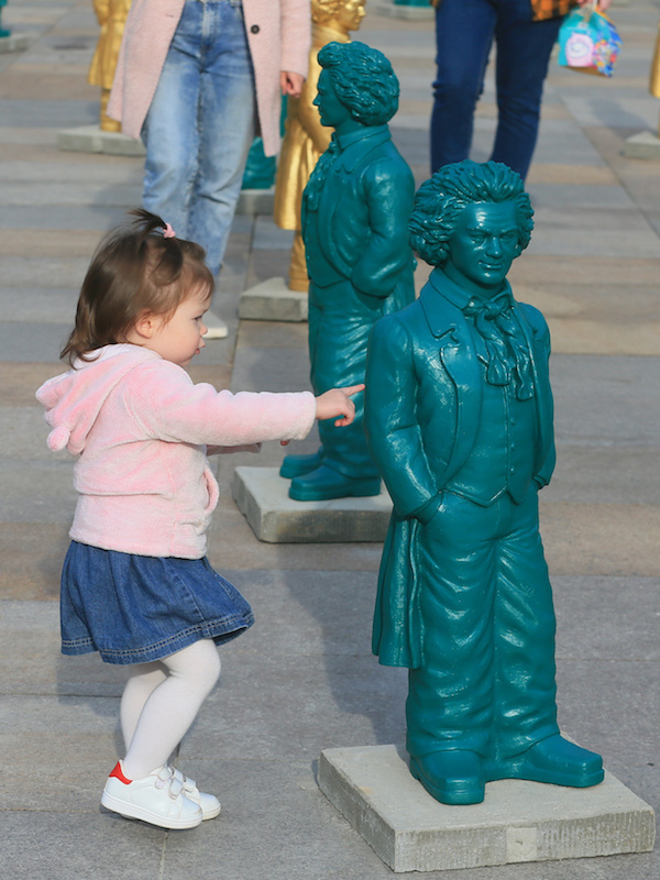 Экспонаты приехали в Москву из Германии. Фото Василий Кузьмичёнок