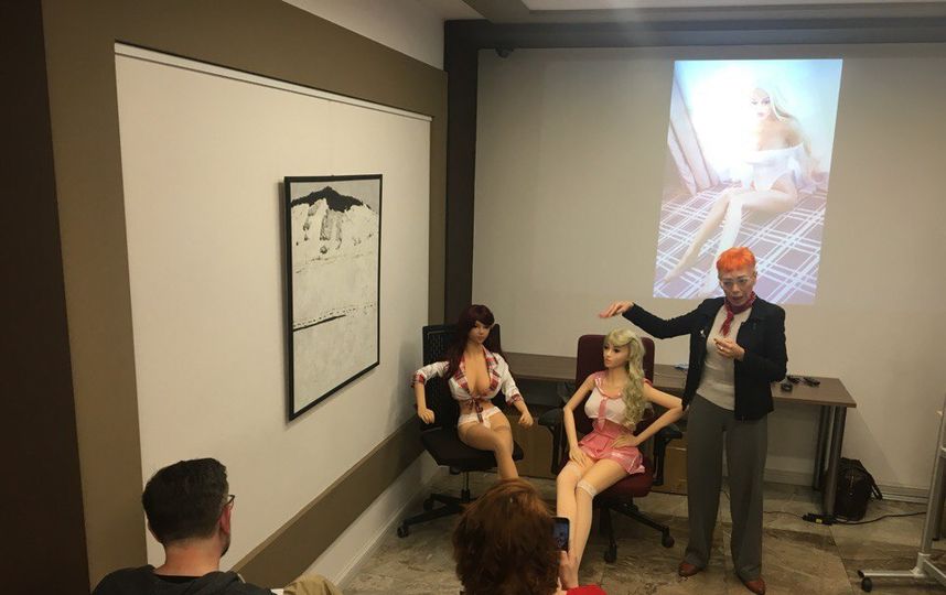 В Москве начнут сдавать кукол в почасовую аренду: мнения экспертов об идее