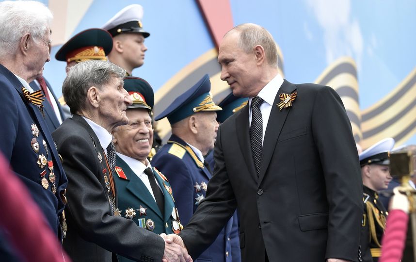 Пешая часть парада. Фото AFP