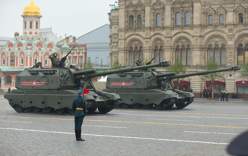 Бронетехника на Параде Победы в Москве. Фото Василий Кузьмичёнок