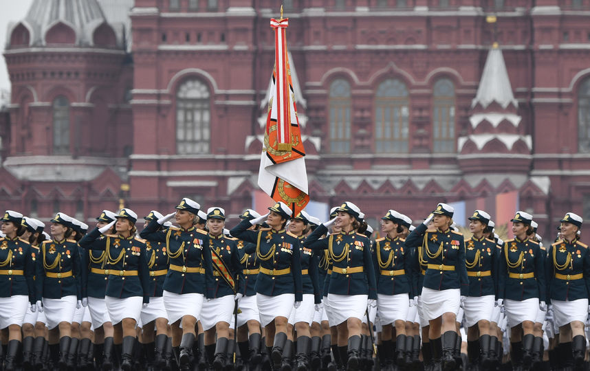 Пешая часть парада. Фото AFP