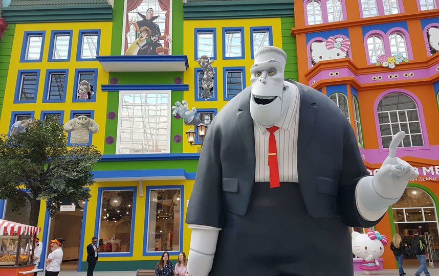 В Москве открылся первый в России тематический парк развлечений. Фото Василий Кузьмичёнок