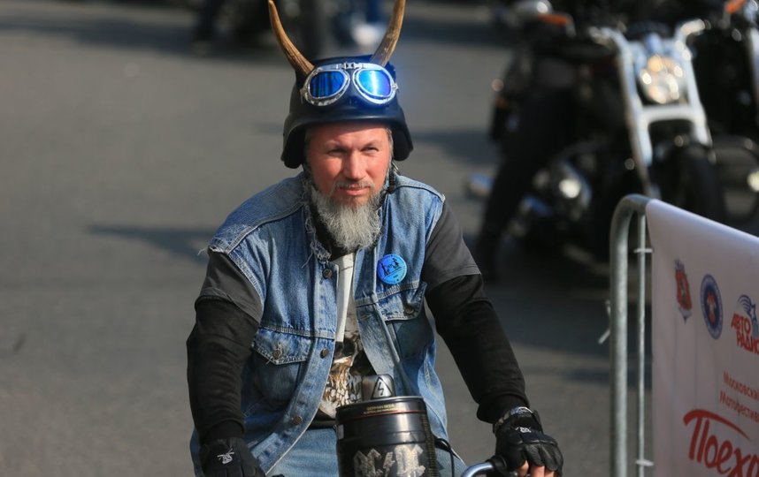 В Москве состоялся традиционный мотопарад в честь закрытия сезона. Фото Василий Кузьмичёнок