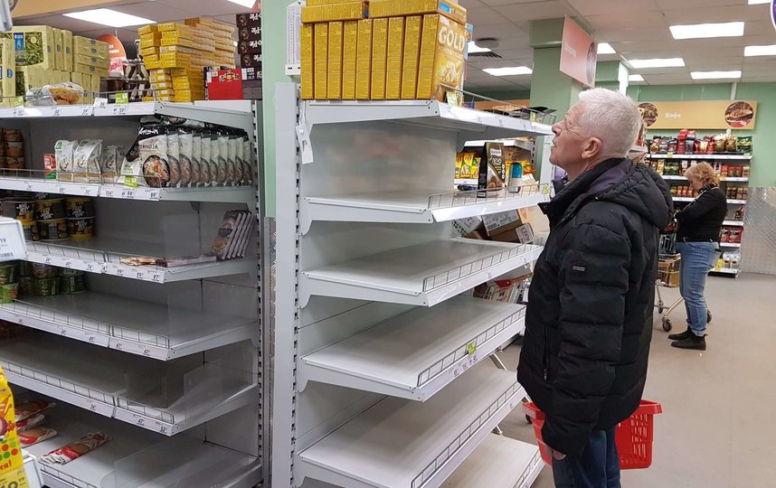 В Москве продавец в магазине избил покупателя из-за кашля