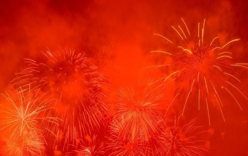 Салют в Москве. Фото АГН "Москва"/Александр Авилов и Сергей Киселёв