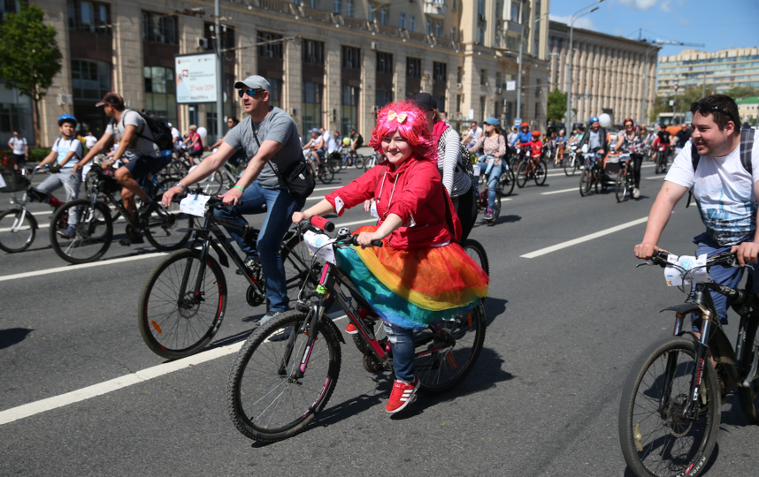 В столице начался первый весенний московский велофестиваль. Фото Василий Кузьмичёнок