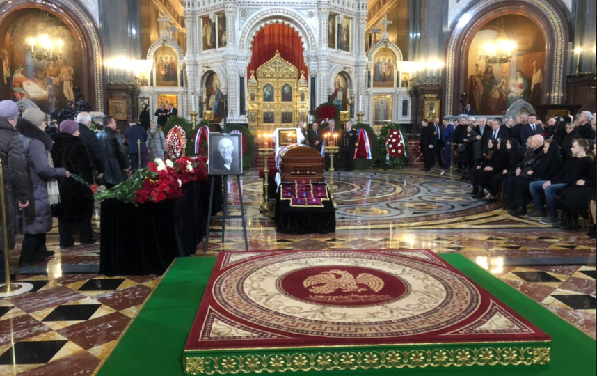 В Москве в храме Христа Спасителя проходит прощание с Юрием Лужковым. Фото Мария Беленькая, "Metro"