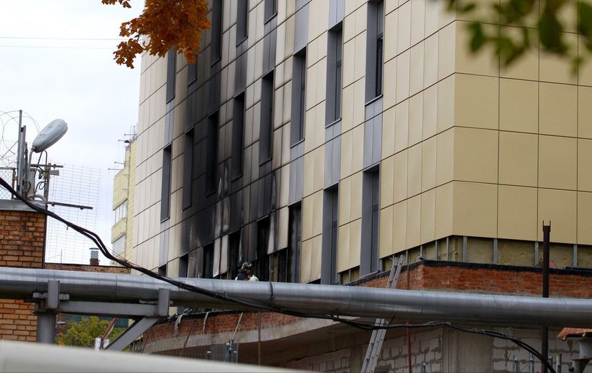 В Москве вспыхнул пожар в НИИ автоматики имени Духова: фото с места событий