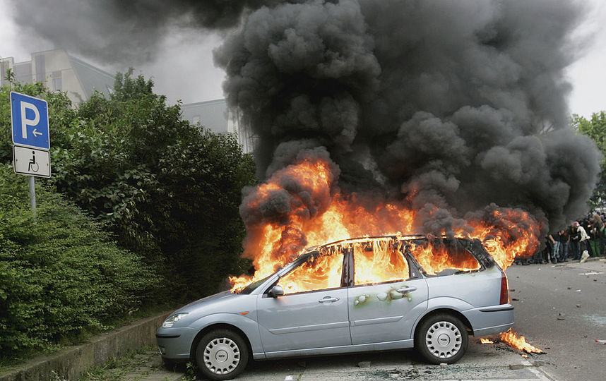 В Москве за ночь сгорели восемь автомобилей. Жанровое фото. Фото Getty