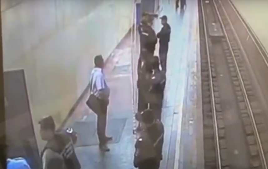 В Москве задержали подозреваемого в убийстве полицейского на станции метро "Курская"