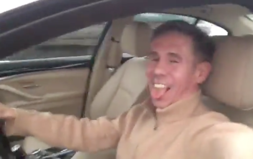 Панин за рулём. Фото  Алексей Панин, Скриншот Youtube